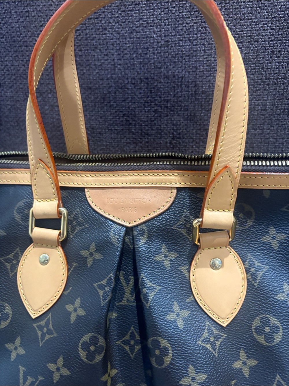Louis Vuitton - Picture 13 of 16